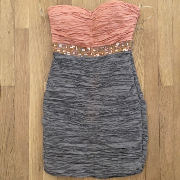 Dress - Picture 1 of 6